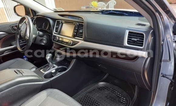 Sayi Imported Toyota Highlander Blue Mota in Accra a Greater Accra Sayi Imported Toyota Highlander Blue Mota in Accra a Greater Accra