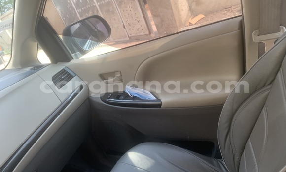 Sayi Na hannu Toyota Sienna Green Mota in Accra a Greater Accra Sayi Na hannu Toyota Sienna Green Mota in Accra a Greater Accra