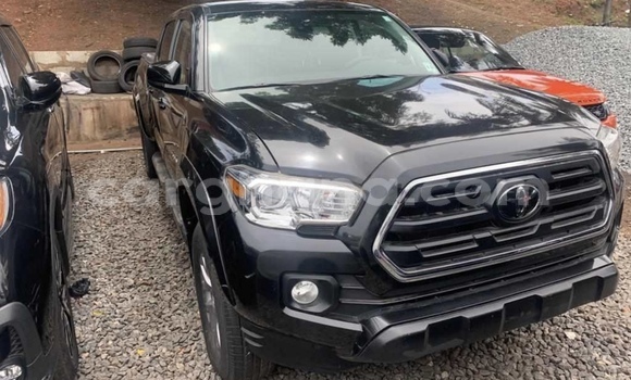 Ra Àlòkù Toyota Tacoma Black Ọkọ̀ in Accra ni Greater Accra Ra Àlòkù Toyota Tacoma Black Ọkọ̀ in Accra ni Greater Accra