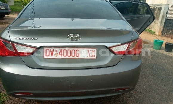 Sayi Na hannu Hyundai Sonata Azurfa Mota in Sefwi–Wiawso a Yamma