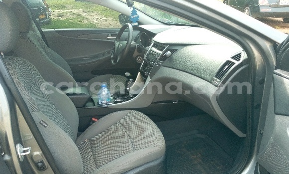 Sayi Na hannu Hyundai Sonata Azurfa Mota in Sefwi–Wiawso a Yamma Sayi Na hannu Hyundai Sonata Azurfa Mota in Sefwi–Wiawso a Yamma