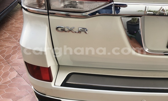 Sayi Na hannu Toyota Land Cruiser White Mota in Accra a Greater Accra Sayi Na hannu Toyota Land Cruiser White Mota in Accra a Greater Accra