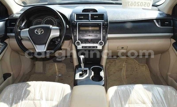 Buy Used Toyota Camry White Car in Accra in Greater Accra Buy Used Toyota Camry White Car in Accra in Greater Accra