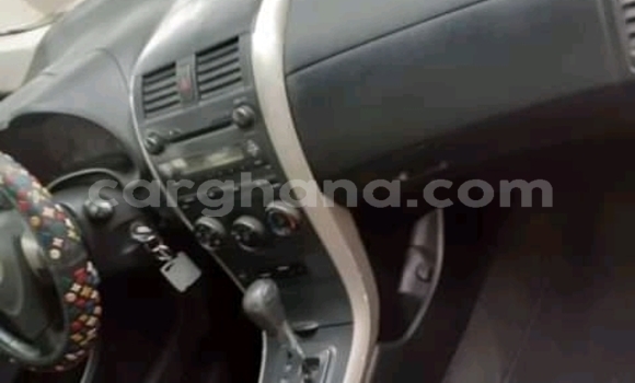 Sayi Na hannu Toyota Corolla White Mota in Accra a Greater Accra Sayi Na hannu Toyota Corolla White Mota in Accra a Greater Accra