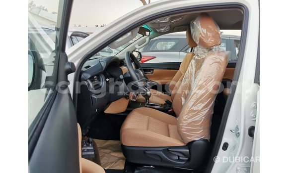 Sayi Imported Toyota Fortuner White Mota in Import - Dubai a Ashanti Sayi Imported Toyota Fortuner White Mota in Import - Dubai a Ashanti