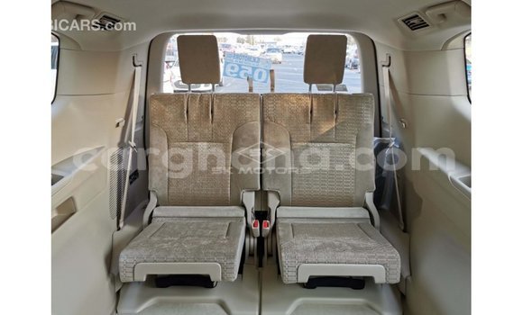 Ra Imported Toyota Land Cruiser funfun Ọkọ̀ in Import - Dubai ni Ashanti Ra Imported Toyota Land Cruiser funfun Ọkọ̀ in Import - Dubai ni Ashanti