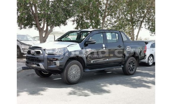Ra Imported Toyota Hilux Black Ọkọ̀ in Import - Dubai ni Ashanti