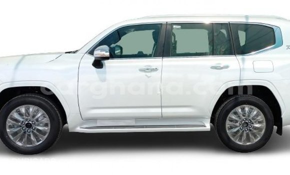 Buy Import Toyota Land Cruiser White Car in Import - Dubai in Ashanti Buy Import Toyota Land Cruiser White Car in Import - Dubai in Ashanti
