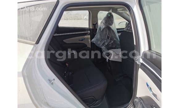 Sayi Imported Hyundai Tucson White Mota in Import - Dubai a Ashanti Sayi Imported Hyundai Tucson White Mota in Import - Dubai a Ashanti