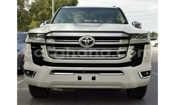 Sayi Imported Toyota Land Cruiser White Mota in Import - Dubai a Ashanti Sayi Imported Toyota Land Cruiser White Mota in Import - Dubai a Ashanti