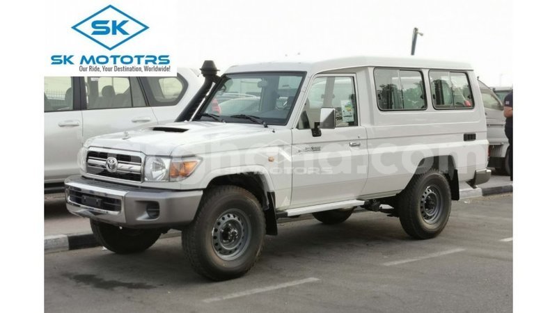 Big with watermark toyota land cruiser ashanti import dubai 43979