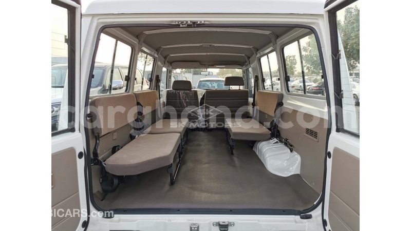 Big with watermark toyota land cruiser ashanti import dubai 43979