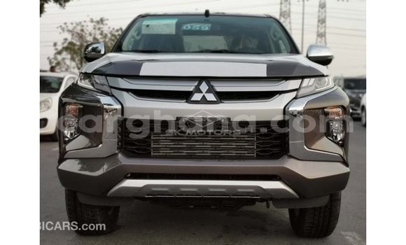 Ra Imported Mitsubishi L200 Brown Ọkọ̀ in Import - Dubai ni Ashanti Ra Imported Mitsubishi L200 Brown Ọkọ̀ in Import - Dubai ni Ashanti