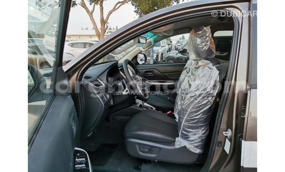 Ra Imported Mitsubishi L200 Brown Ọkọ̀ in Import - Dubai ni Ashanti Ra Imported Mitsubishi L200 Brown Ọkọ̀ in Import - Dubai ni Ashanti