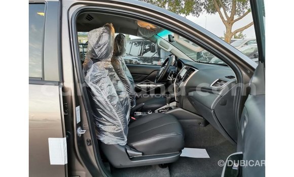 Ra Imported Mitsubishi L200 Brown Ọkọ̀ in Import - Dubai ni Ashanti Ra Imported Mitsubishi L200 Brown Ọkọ̀ in Import - Dubai ni Ashanti