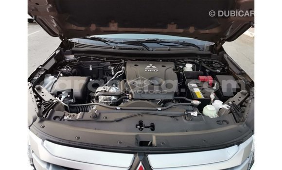 Ra Imported Mitsubishi L200 Brown Ọkọ̀ in Import - Dubai ni Ashanti Ra Imported Mitsubishi L200 Brown Ọkọ̀ in Import - Dubai ni Ashanti