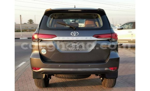 Sayi Imported Toyota Fortuner Sauran Mota in Import - Dubai a Ashanti Sayi Imported Toyota Fortuner Sauran Mota in Import - Dubai a Ashanti