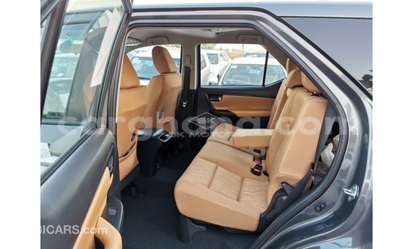 Sayi Imported Toyota Fortuner Sauran Mota in Import - Dubai a Ashanti Sayi Imported Toyota Fortuner Sauran Mota in Import - Dubai a Ashanti