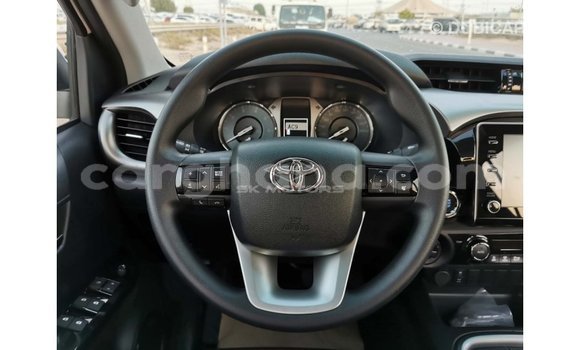 Sayi Imported Toyota Hilux White Mota in Import - Dubai a Ashanti Sayi Imported Toyota Hilux White Mota in Import - Dubai a Ashanti