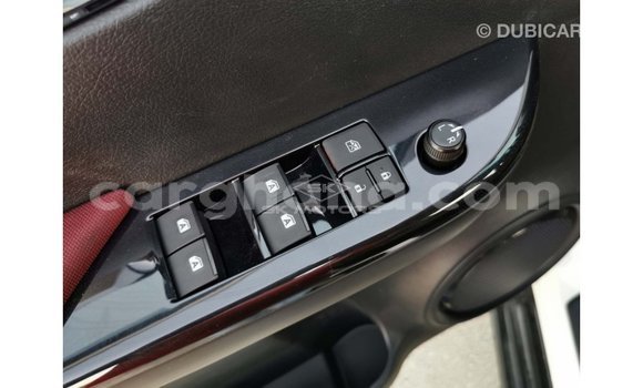 Sayi Imported Toyota Hilux White Mota in Import - Dubai a Ashanti Sayi Imported Toyota Hilux White Mota in Import - Dubai a Ashanti