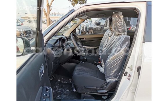 Sayi Imported Suzuki Swift White Mota in Import - Dubai a Ashanti Sayi Imported Suzuki Swift White Mota in Import - Dubai a Ashanti