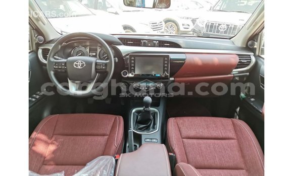 Buy Import Toyota Hilux White Car in Import - Dubai in Ashanti Buy Import Toyota Hilux White Car in Import - Dubai in Ashanti