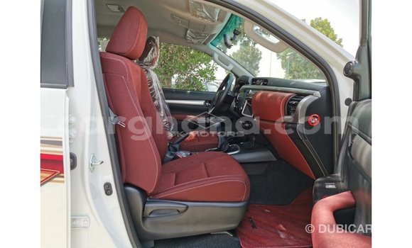 Buy Import Toyota Hilux White Car in Import - Dubai in Ashanti Buy Import Toyota Hilux White Car in Import - Dubai in Ashanti