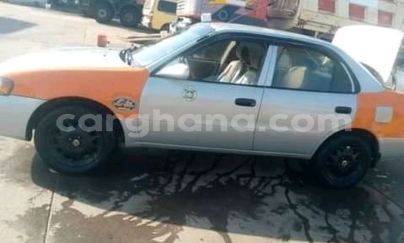 Sayi Na hannu Toyota Corolla Red Mota in Accra a Greater Accra Sayi Na hannu Toyota Corolla Red Mota in Accra a Greater Accra