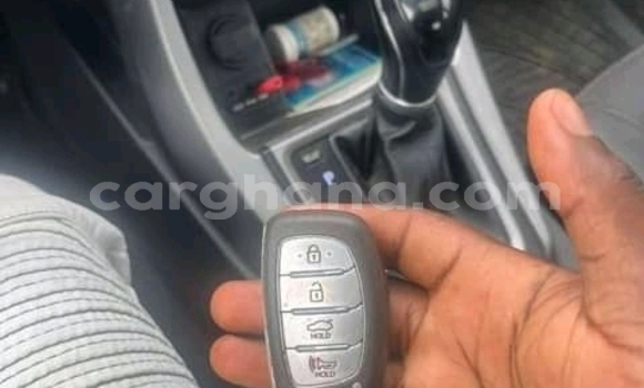 Sayi Na hannu Hyundai Elantra Red Mota in Accra a Greater Accra Sayi Na hannu Hyundai Elantra Red Mota in Accra a Greater Accra