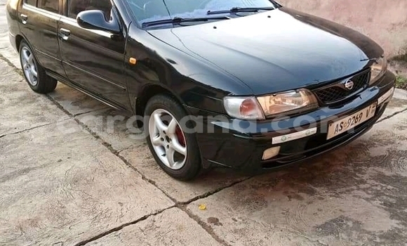 Sayi Na hannu Nissan Sentra Black Mota in Accra a Greater Accra