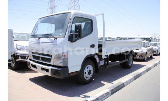 Sayi Imported Mitsubishi i White Mota in Import - Dubai a Ashanti