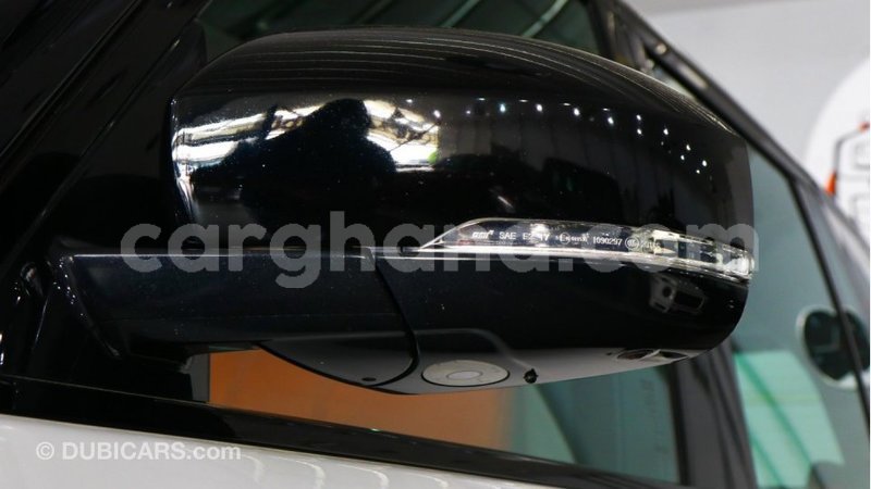 Big with watermark land rover range rover ashanti import dubai 44045