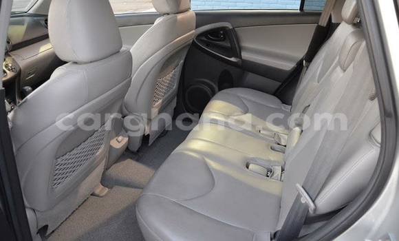 Ra Àlòkù Toyota RAV4 Silver Ọkọ̀ in Tema ni Greater Accra Ra Àlòkù Toyota RAV4 Silver Ọkọ̀ in Tema ni Greater Accra