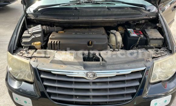 Sayi Na hannu Chrysler Voyager Black Mota in Accra a Greater Accra Sayi Na hannu Chrysler Voyager Black Mota in Accra a Greater Accra