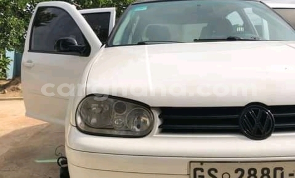 Sayi Na hannu Volkswagen Golf White Mota in Accra a Greater Accra Sayi Na hannu Volkswagen Golf White Mota in Accra a Greater Accra