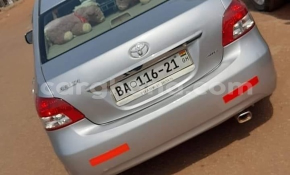 Sayi Na hannu Toyota Yaris Azurfa Mota in Tema a Greater Accra Sayi Na hannu Toyota Yaris Azurfa Mota in Tema a Greater Accra