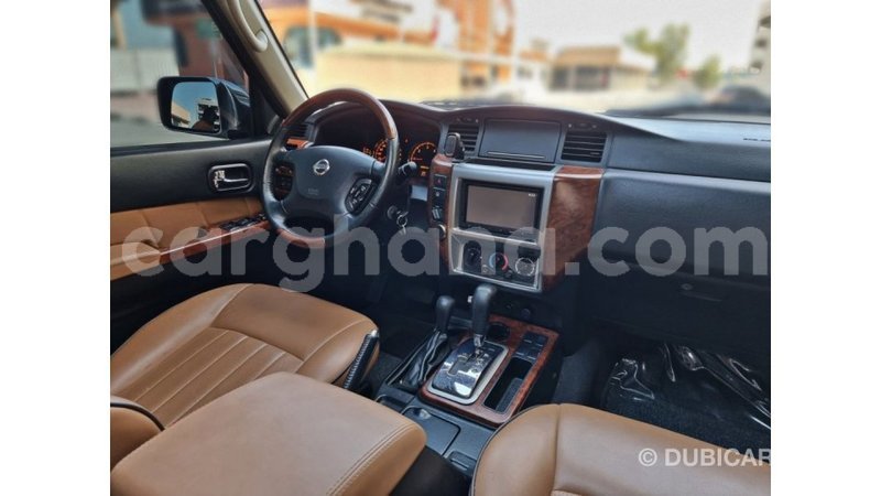 Big with watermark nissan patrol ashanti import dubai 44085