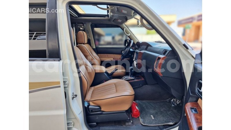 Big with watermark nissan patrol ashanti import dubai 44085