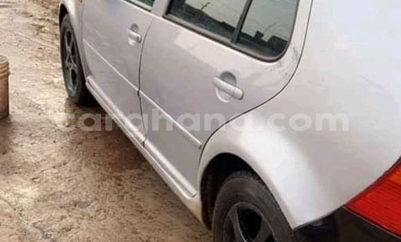 Sayi Na hannu Volkswagen Golf White Mota in Accra a Greater Accra Sayi Na hannu Volkswagen Golf White Mota in Accra a Greater Accra