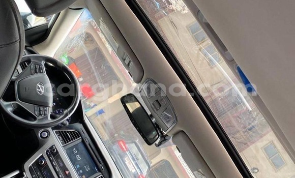 Ra Àlòkù Hyundai Sonata funfun Ọkọ̀ in Accra ni Greater Accra Ra Àlòkù Hyundai Sonata funfun Ọkọ̀ in Accra ni Greater Accra