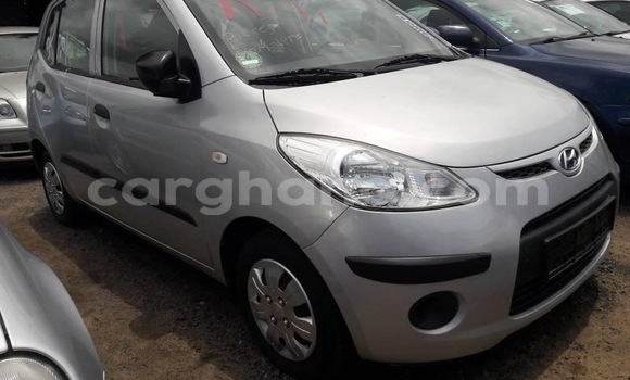 Sayi Na hannu Hyundai i10 Azurfa Mota in Accra a Greater Accra Sayi Na hannu Hyundai i10 Azurfa Mota in Accra a Greater Accra