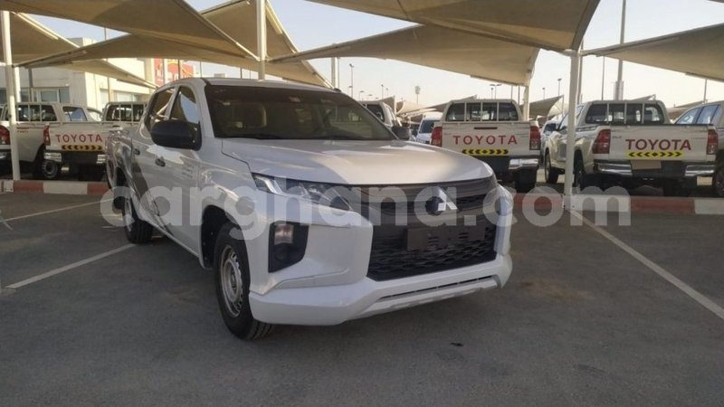 Big with watermark mitsubishi l200 ashanti import dubai 44133