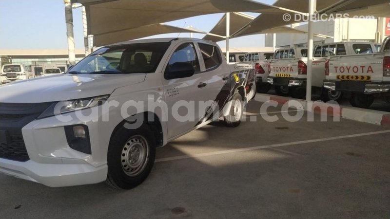 Big with watermark mitsubishi l200 ashanti import dubai 44133