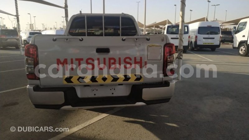 Big with watermark mitsubishi l200 ashanti import dubai 44133