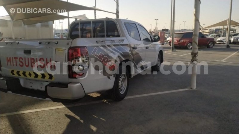 Big with watermark mitsubishi l200 ashanti import dubai 44133