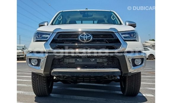 Ra Imported Toyota Hilux funfun Ọkọ̀ in Import - Dubai ni Ashanti Ra Imported Toyota Hilux funfun Ọkọ̀ in Import - Dubai ni Ashanti