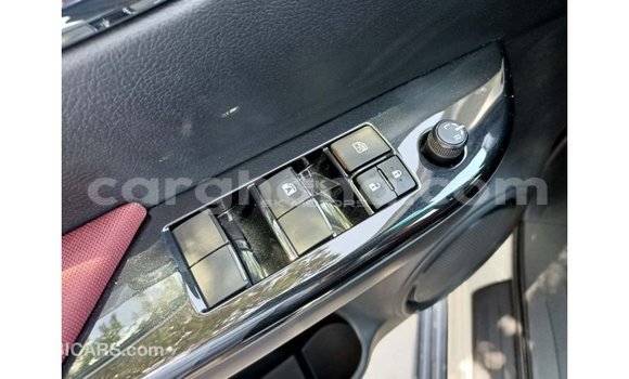 Ra Imported Toyota Hilux funfun Ọkọ̀ in Import - Dubai ni Ashanti Ra Imported Toyota Hilux funfun Ọkọ̀ in Import - Dubai ni Ashanti