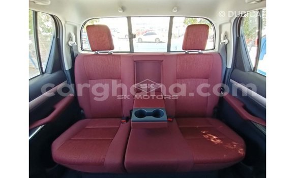 Ra Imported Toyota Hilux funfun Ọkọ̀ in Import - Dubai ni Ashanti Ra Imported Toyota Hilux funfun Ọkọ̀ in Import - Dubai ni Ashanti