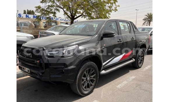 Sayi Imported Toyota Hilux Black Mota in Import - Dubai a Ashanti