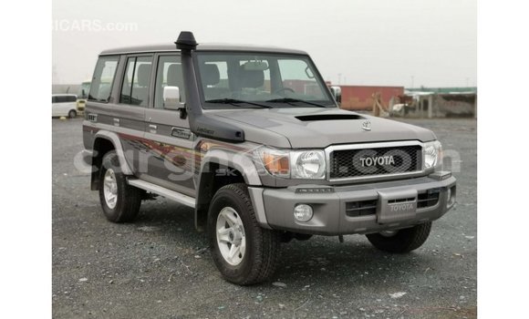 Sayi Imported Toyota Land Cruiser Brown Mota in Import - Dubai a Ashanti Sayi Imported Toyota Land Cruiser Brown Mota in Import - Dubai a Ashanti